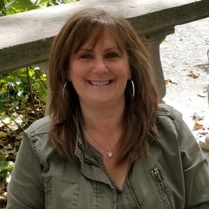 Meet your Posher, Debra